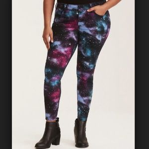 NWOT Torrid Ultra Skinny Galaxy Print Jean